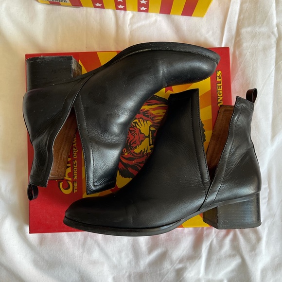 Jeffrey Campbell black ankle booties. Size:9 - Picture 1 of 5